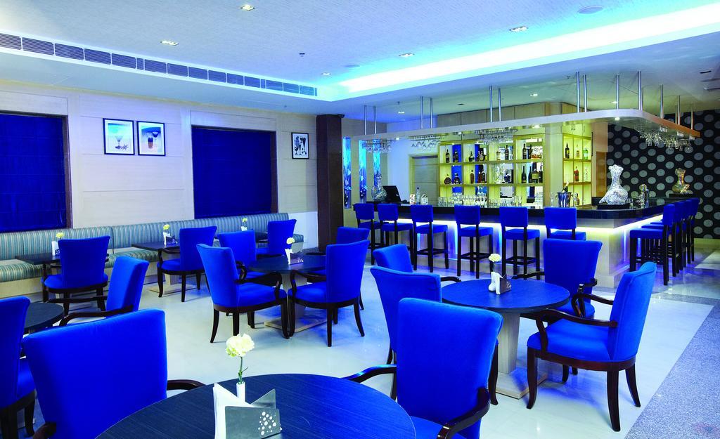 尼玛纳戴斯酒店 餐厅 照片