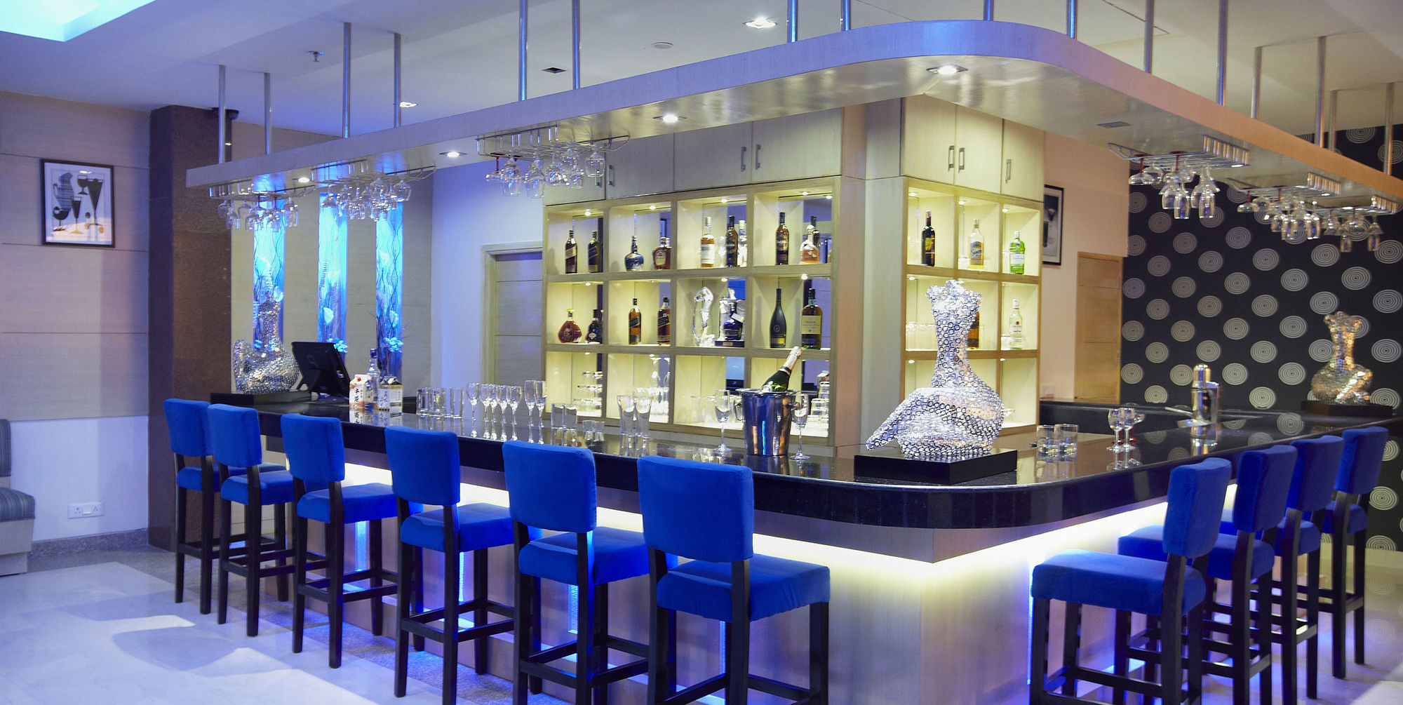尼玛纳戴斯酒店 外观 照片